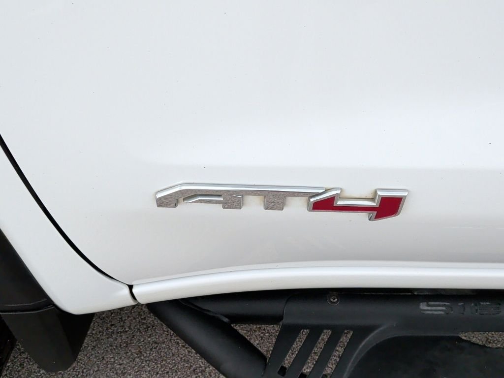 Used 2024 White GMC AT4 image 49