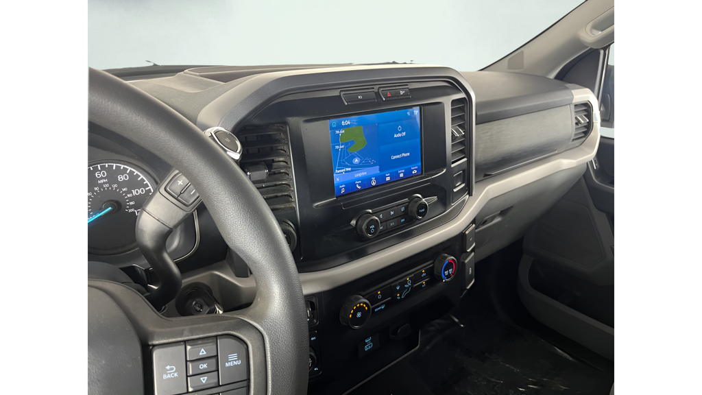 Used 2023 Oxford White Ford XLT image 31