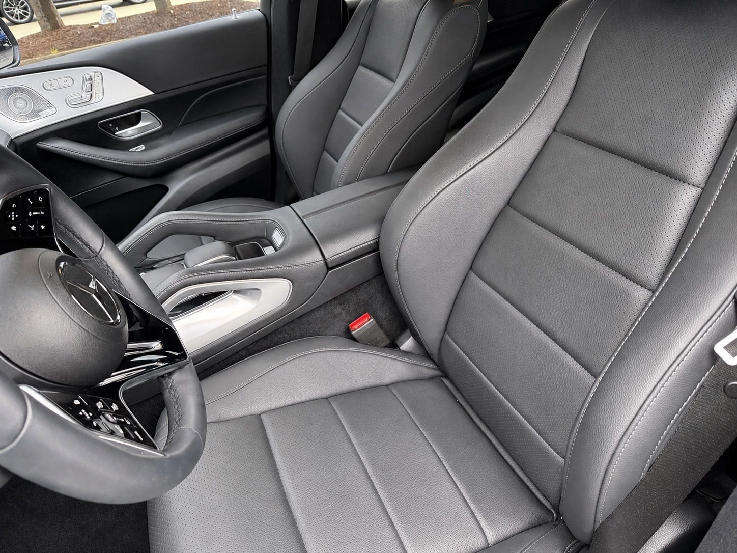 Used 2025 MANUFAKTUR Alpine Gray Mercedes-Benz GLE 450 image 2