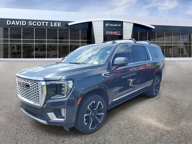 Used 2022 Hunter Metallic GMC Denali image 2