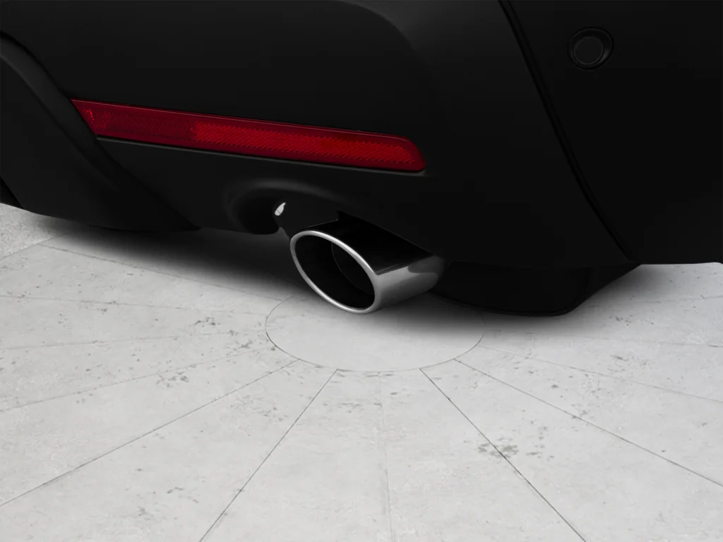 Used 2015 White Ford Limited image 57