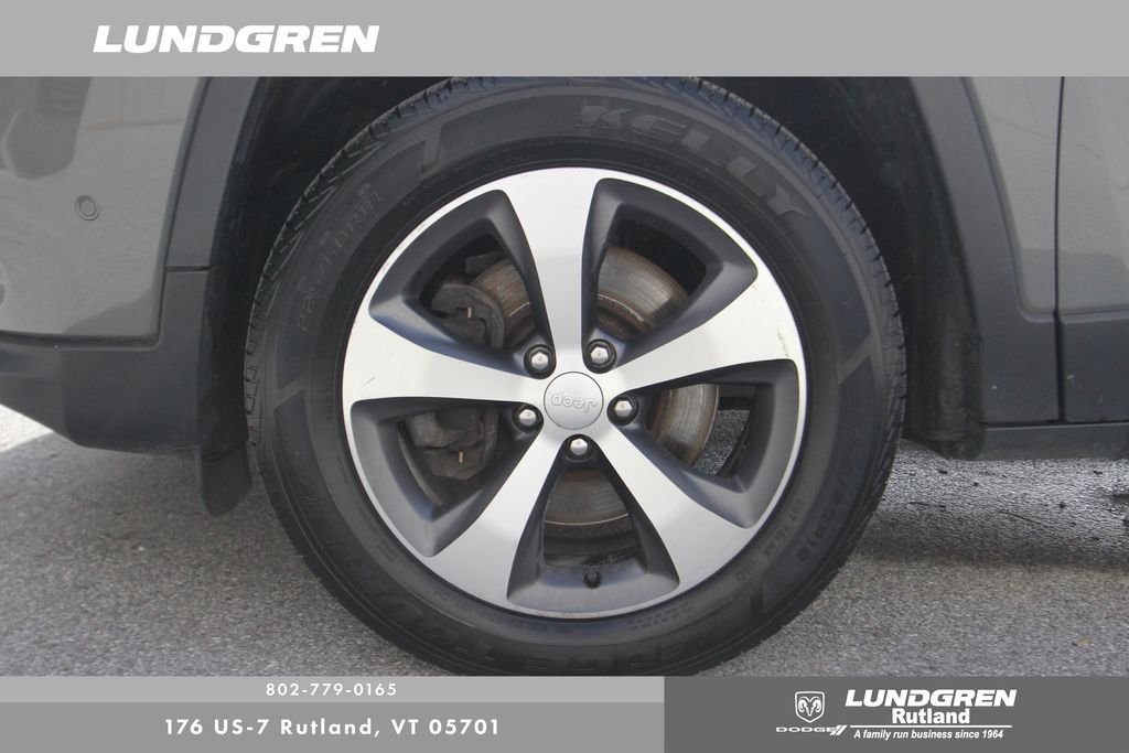 Used 2021 Gray Jeep Limited image 12
