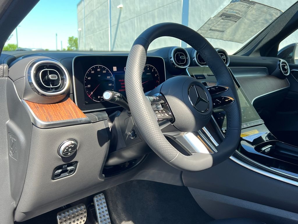 New 2026 MANUFAKTUR Alpine Grey Mercedes-Benz GLC300 image 16