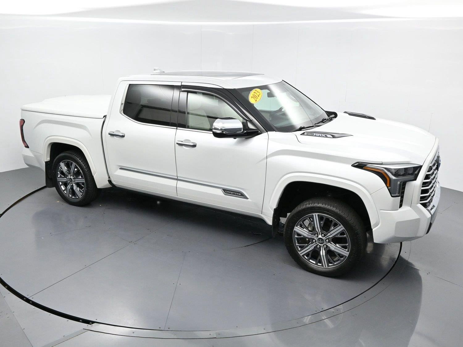 Used 2023 White Toyota Capstone Hybrid image 39