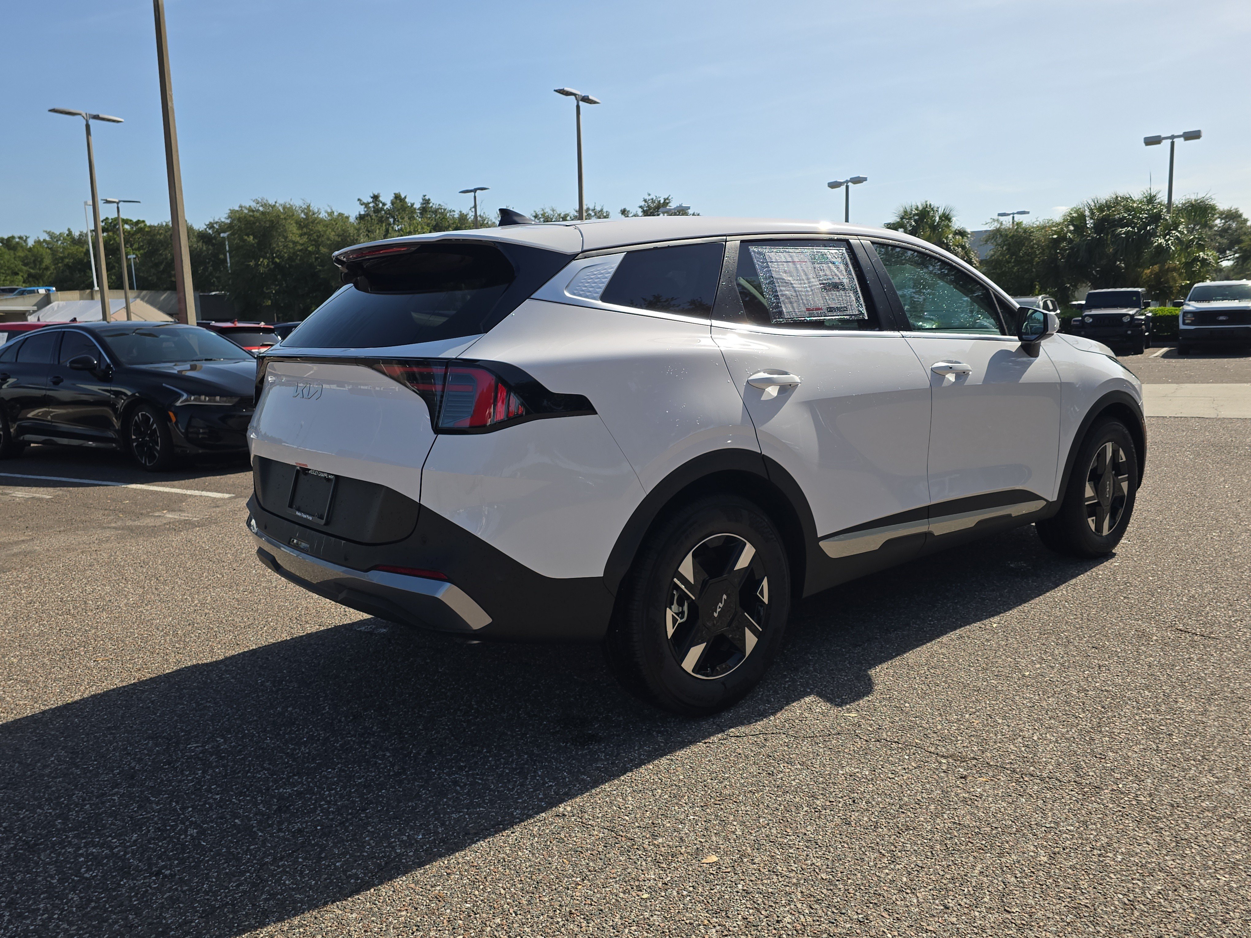 New 2026 Glacial White Kia LX image 8