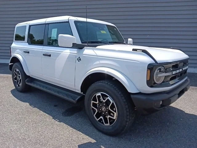 2026 Ford Bronco Outer Banks®