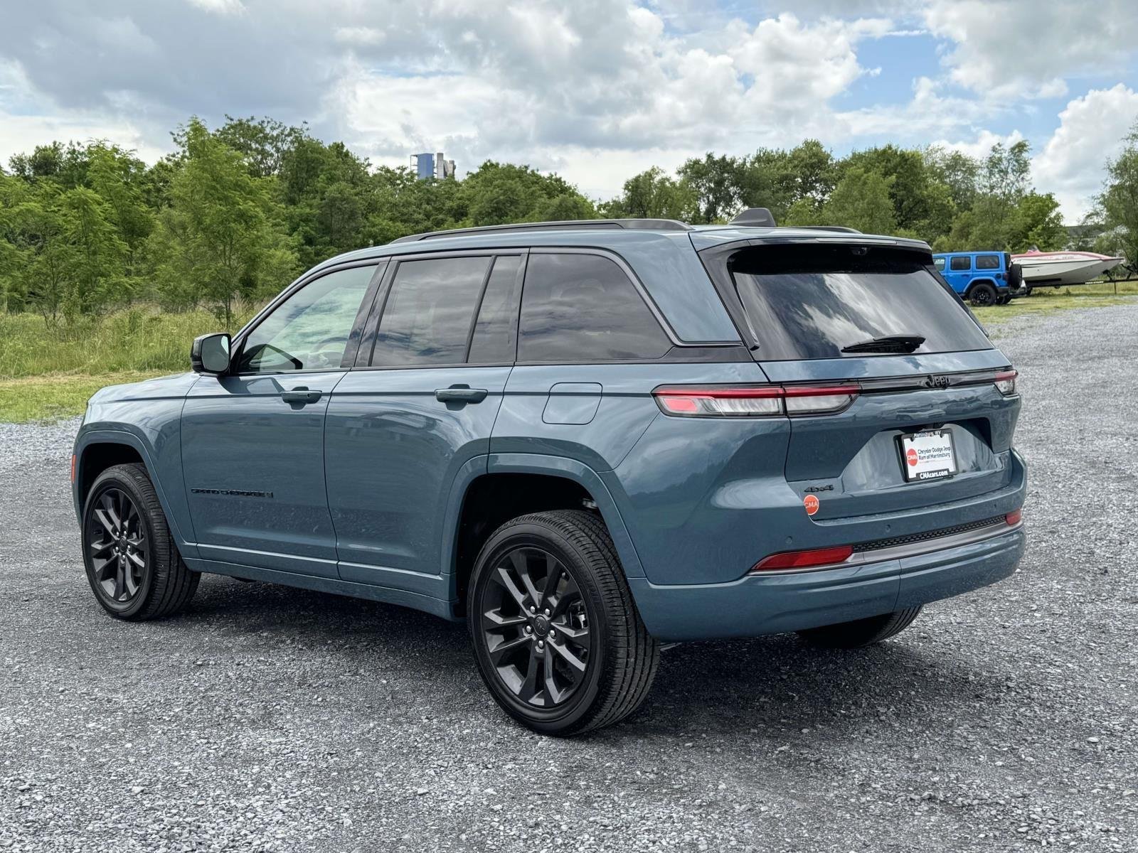 New 2026 Steel Blue Exterior Paint Jeep Limited Reserve image 22