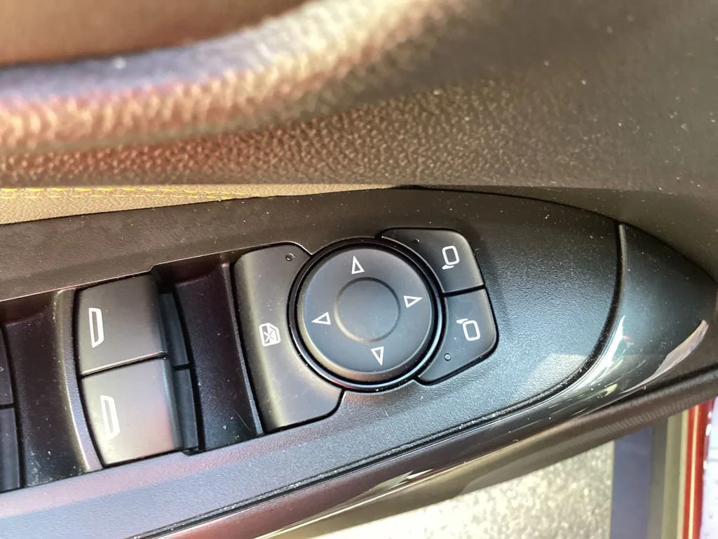 Used 2024 Crimson Metallic Chevrolet ACTIV image 39
