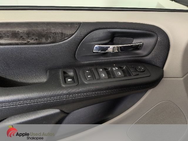Used 2016 Beige Dodge SXT image 14