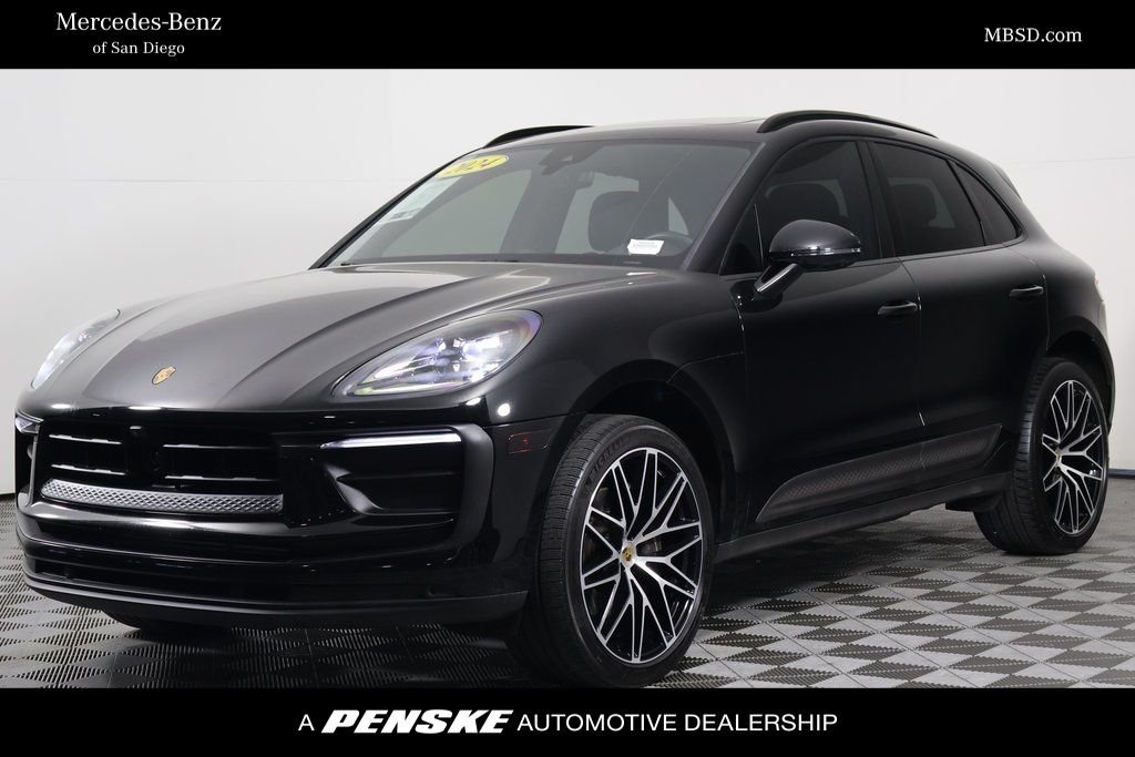2024 Porsche Macan -'s photo