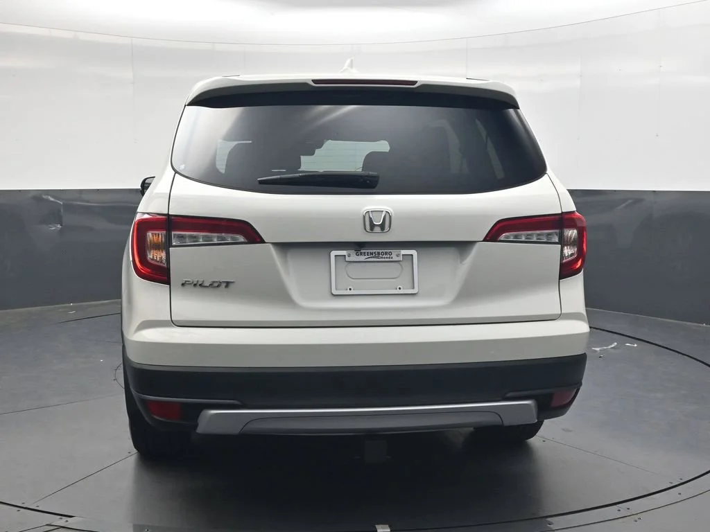 Used 2019 White Diamond Pearl Honda EX-L image 5