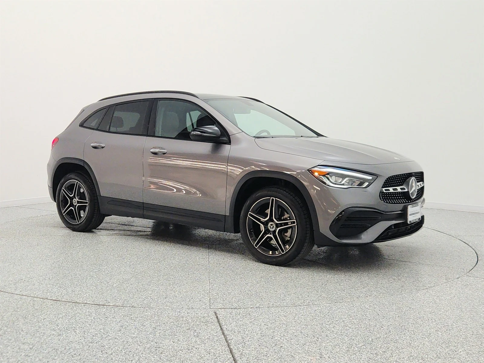 Used 2022 Mountain Grey Metallic Mercedes-Benz GLA 250 SUV image 3