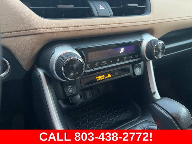 Used 2020 Red Toyota XLE image 25