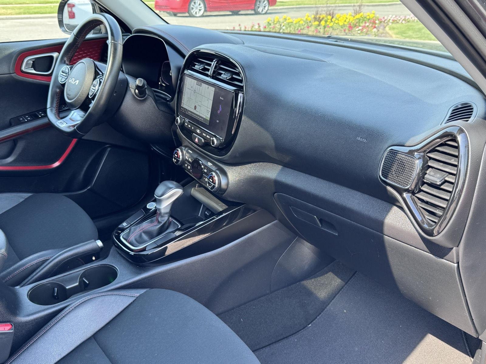 Used 2023 Gravity Gray Kia GT-Line image 18