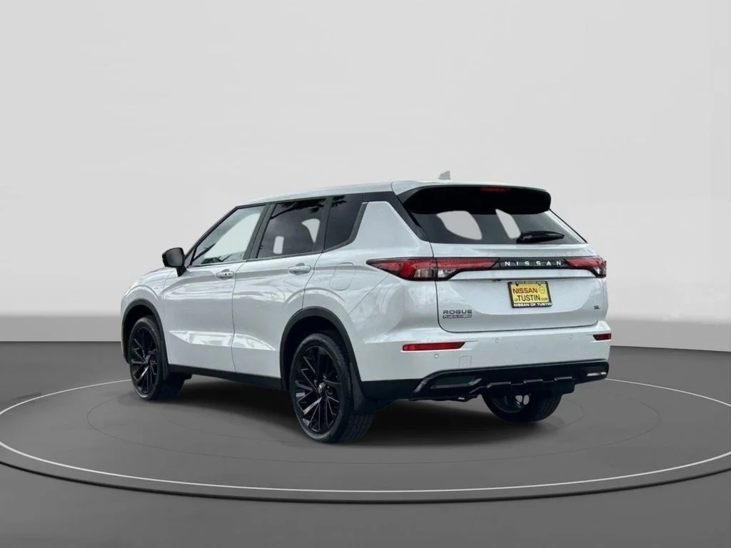 New 2026 ALPINE FROST Nissan SL image 2