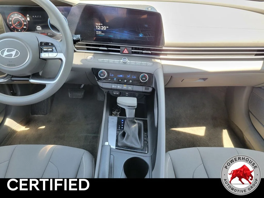 Used 2024 Black Hyundai SEL image 19