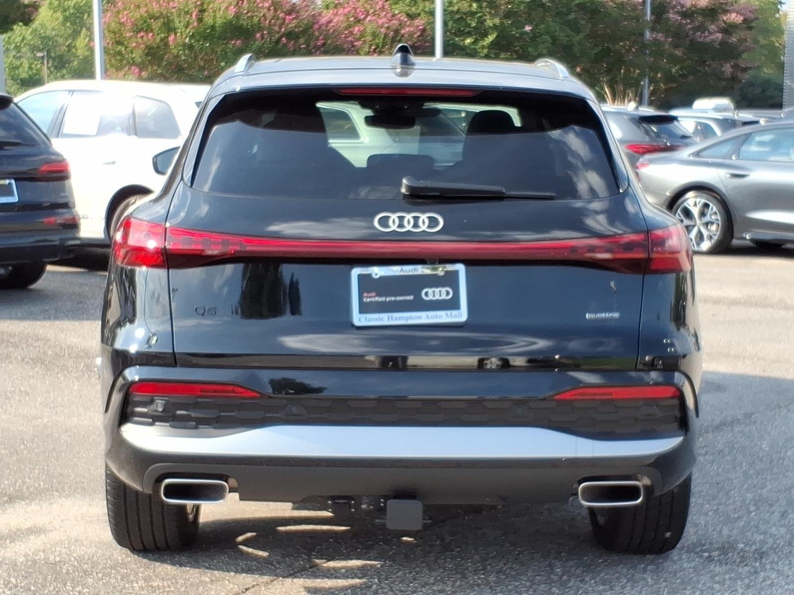 Used 2025 Mythos Black Metallic Audi Premium Plus image 9