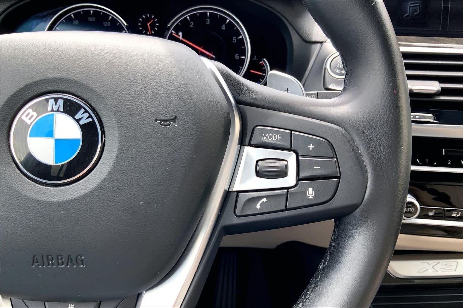 Used 2018 Dark Graphite Metallic BMW xDrive30i image 24