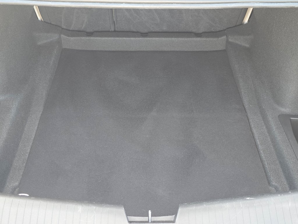 Certified Used 2023 Crystal White Tricoat Cadillac Premium Luxury image 4