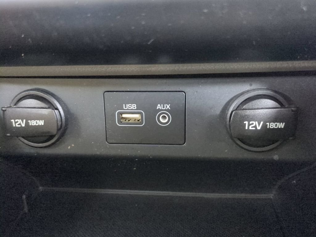 Used 2019 Gray Hyundai SE image 24
