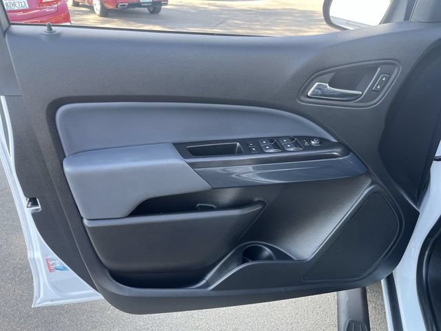 Used 2022 Summit White Chevrolet Z71 image 19