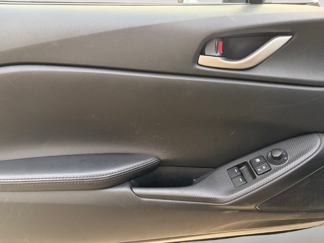 Used 2022 Silver Mazda Sport image 10