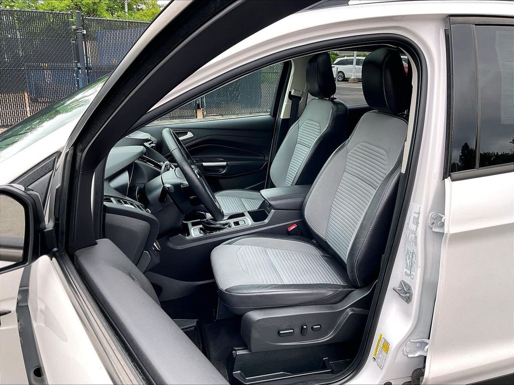 Used 2019 White Ford Titanium image 10