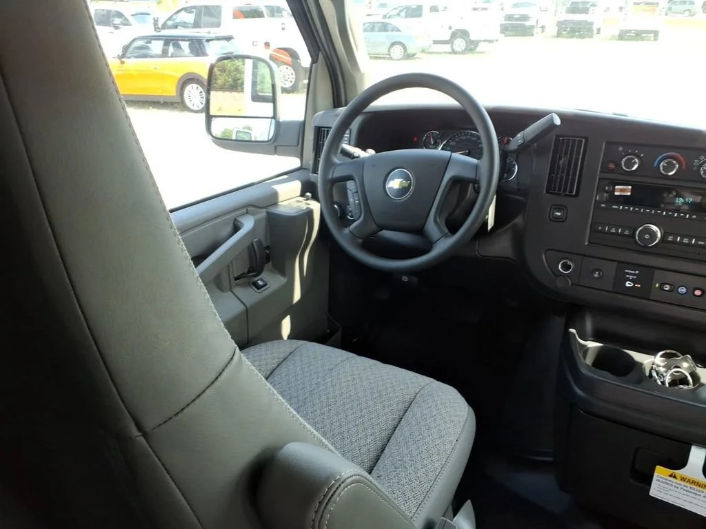 2026 Chevrolet Express Cargo Work Van - Photo 24