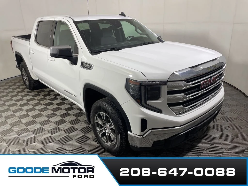 2023 GMC Sierra 4WD Crew Cab Short Box SLE's photo