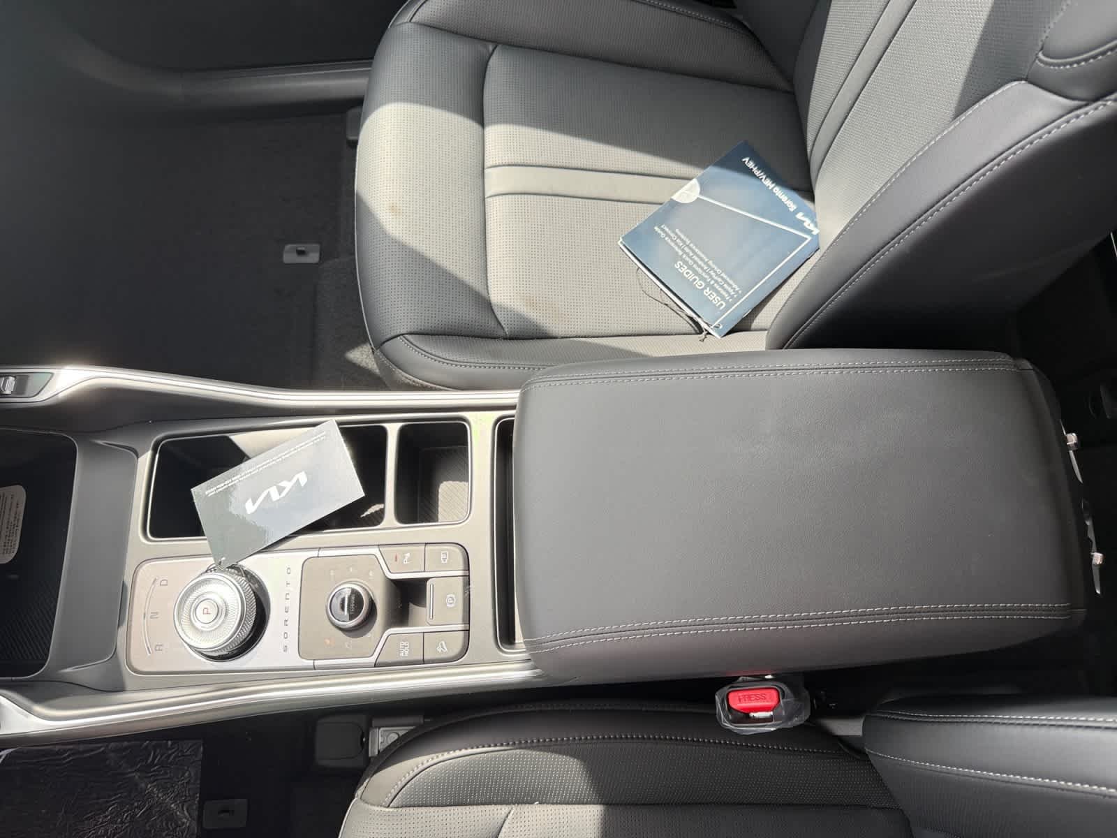 New 2026 Snow White Pearl Kia EX image 17