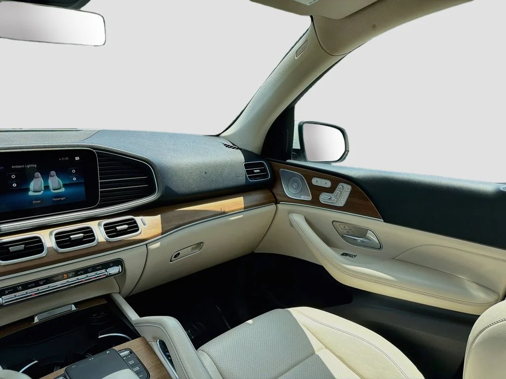 Used 2022 White Mercedes-Benz GLE 350 image 25