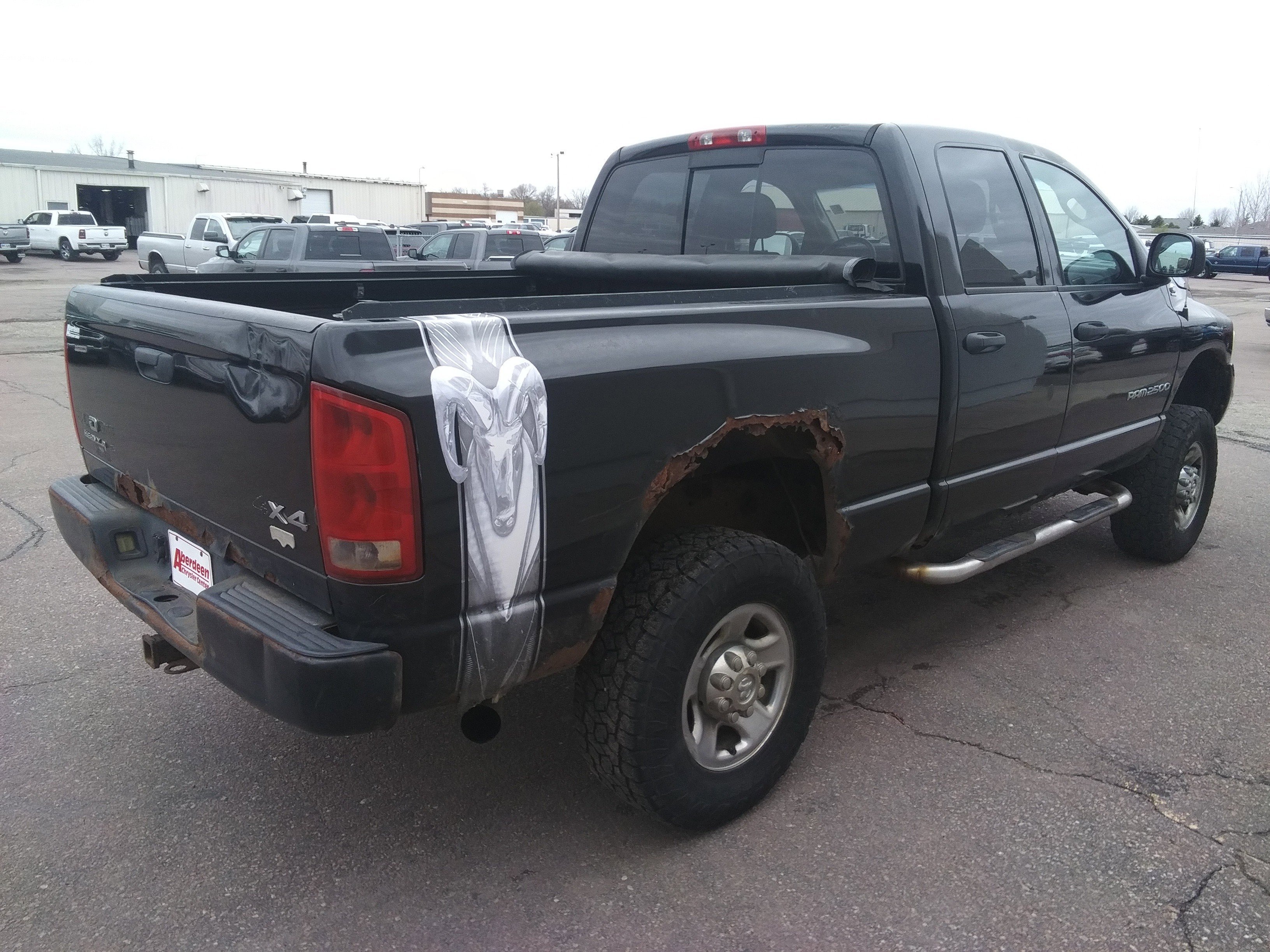 Used 2003 Black Dodge SLT image 5