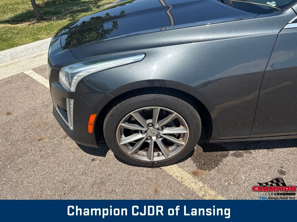 Used 2018 Gray Cadillac 3.6L Luxury image 33