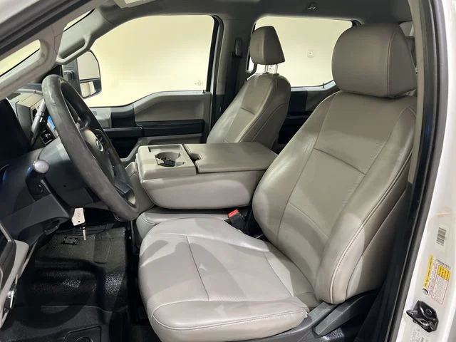 Used 2022 Oxford White Ford XL image 16