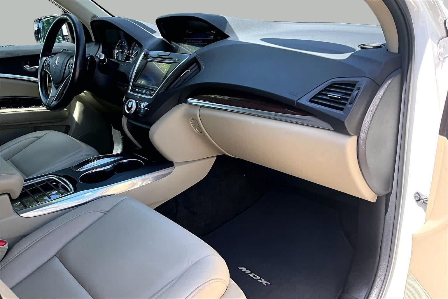 Used 2016 White Diamond Pearl Acura w/Tech image 19