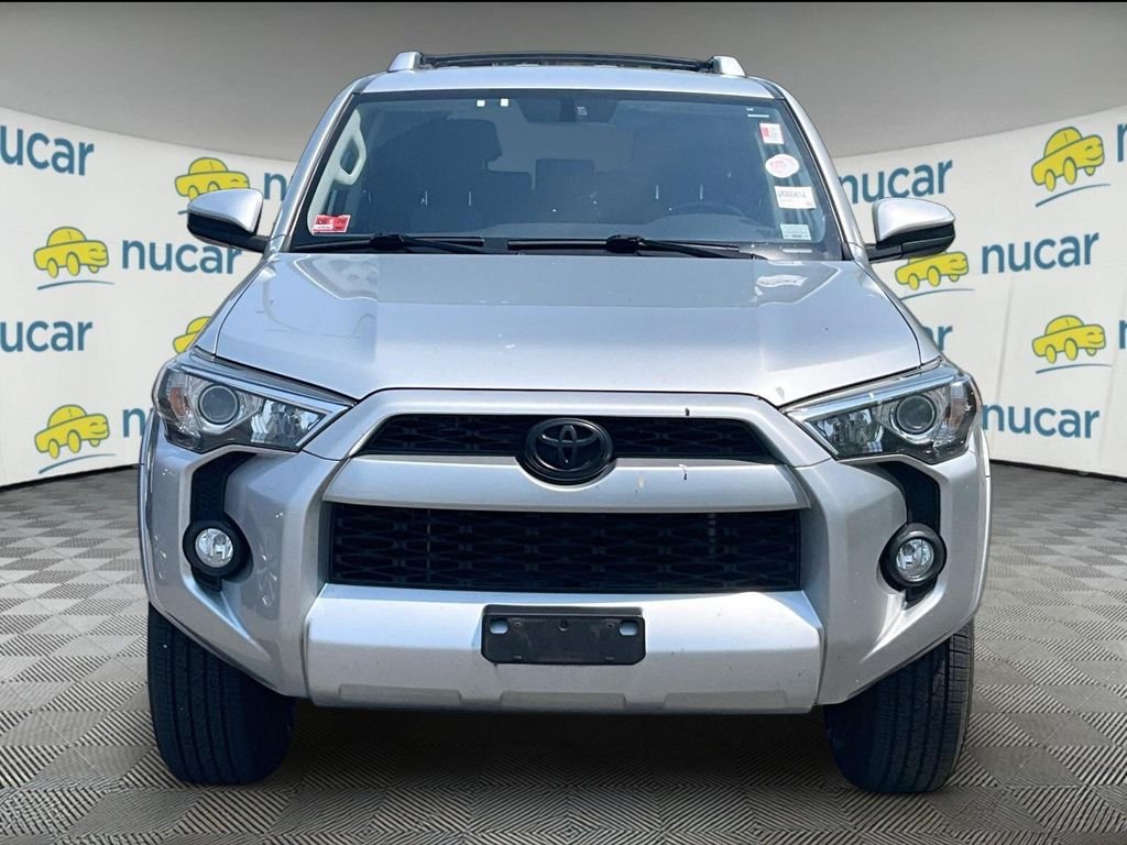 Used 2015 Silver Toyota SR5 image 2