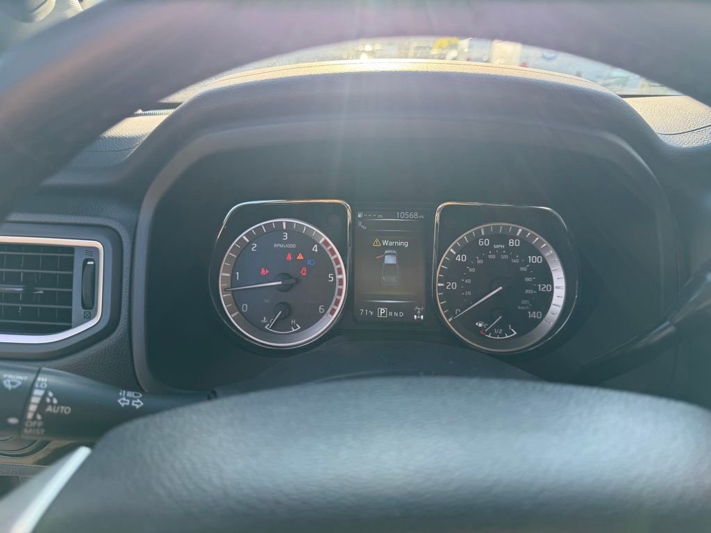 Used 2018 Gray Nissan SV image 19