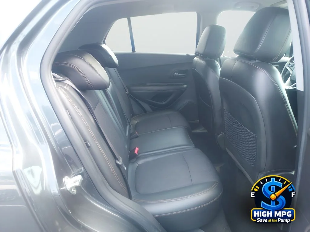 Used 2018 Gray Chevrolet LT image 23