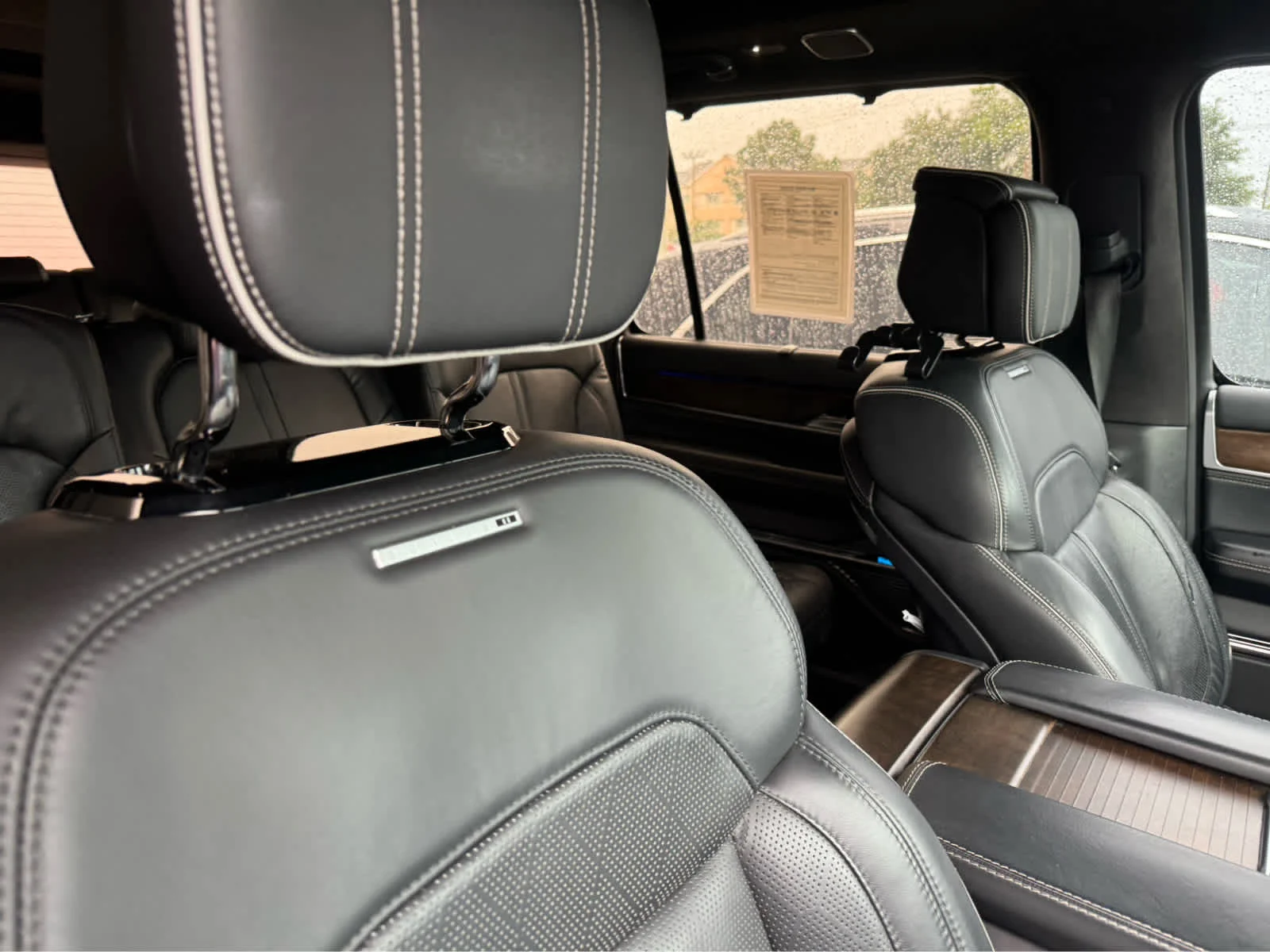 Used 2022 Diamond Black Crystal Pearlcoat Jeep Series II image 9