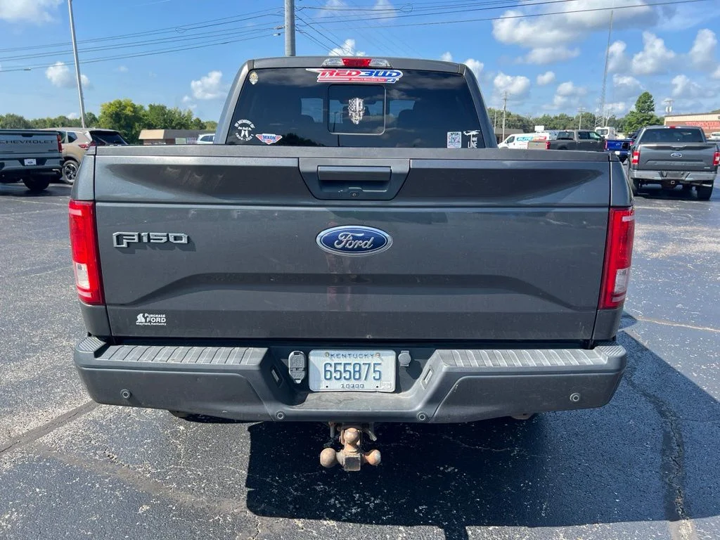Used 2015 Magnetic Metallic Ford XLT image 4