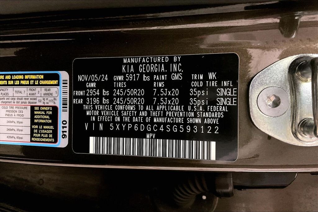 Used 2025 Green Kia S image 40