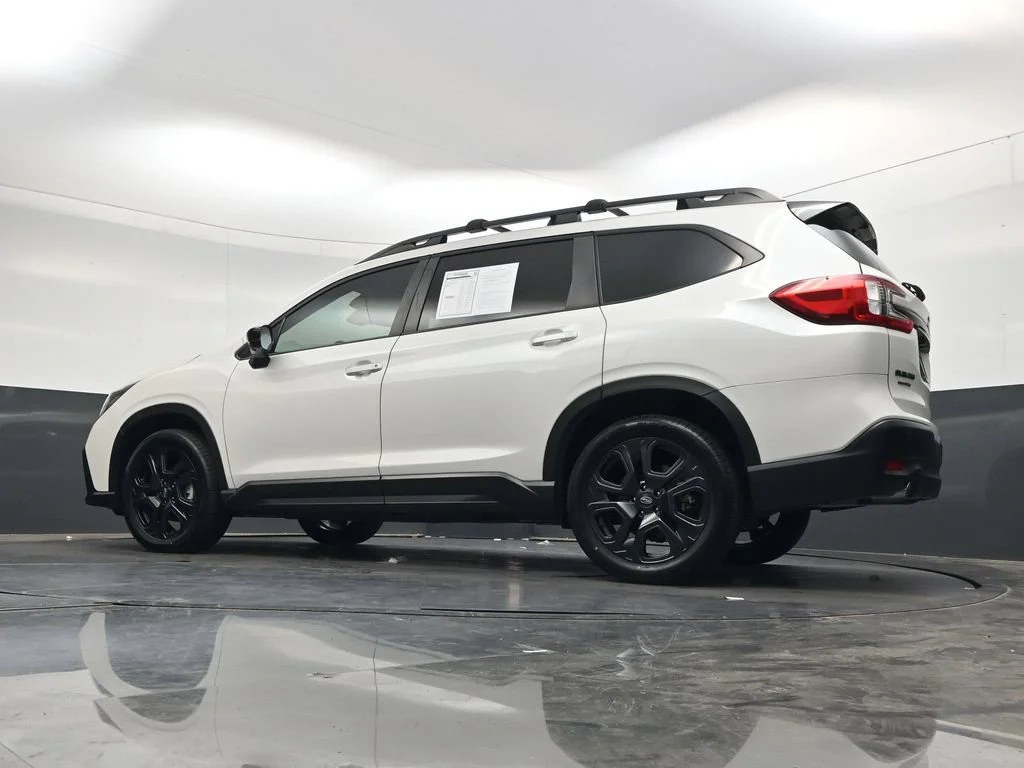 Used 2024 White Subaru Onyx Edition image 38