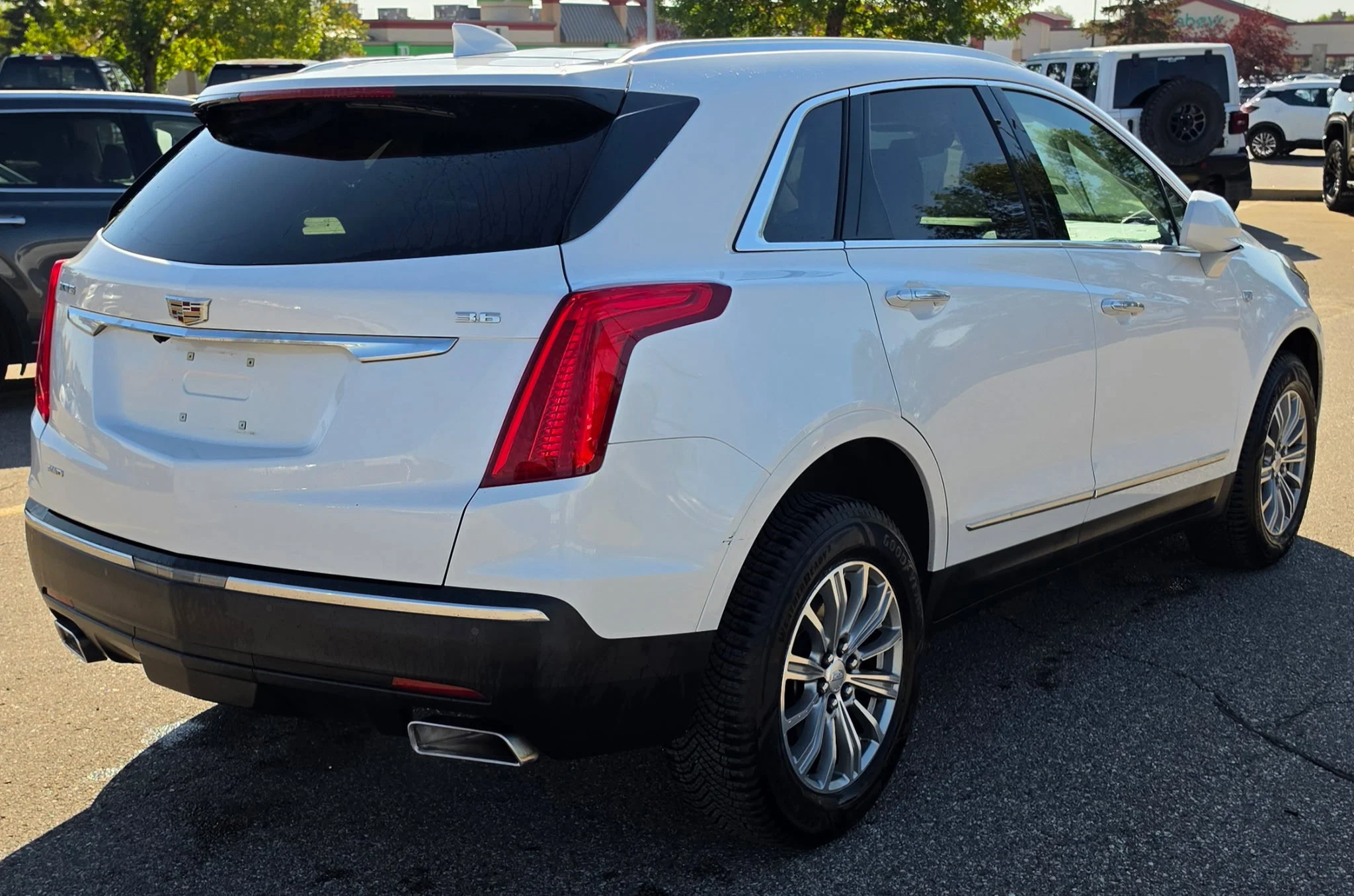 Used 2018 White Cadillac Luxury AWD image 5