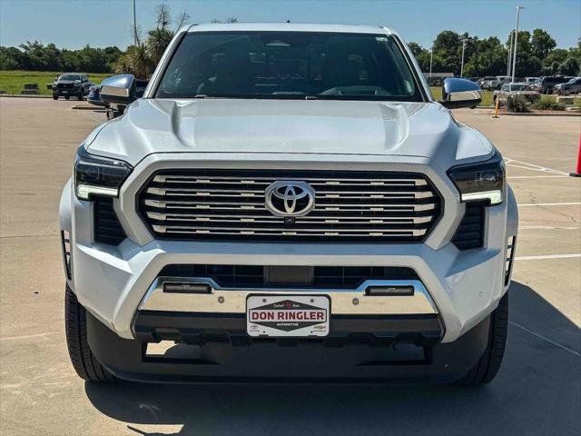 Certified Used 2024 WIND CHILL PEARL Toyota  image 8