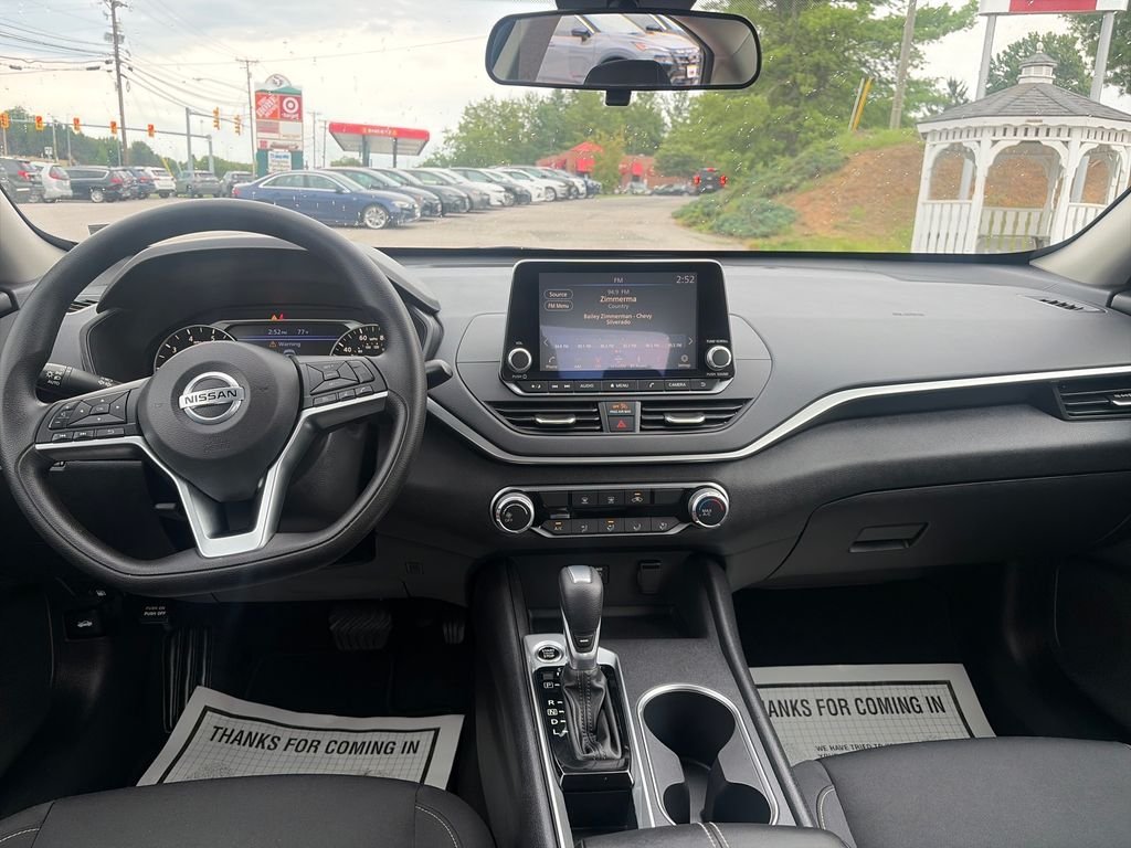 Used 2022 Gray Nissan 2.5 SV image 13