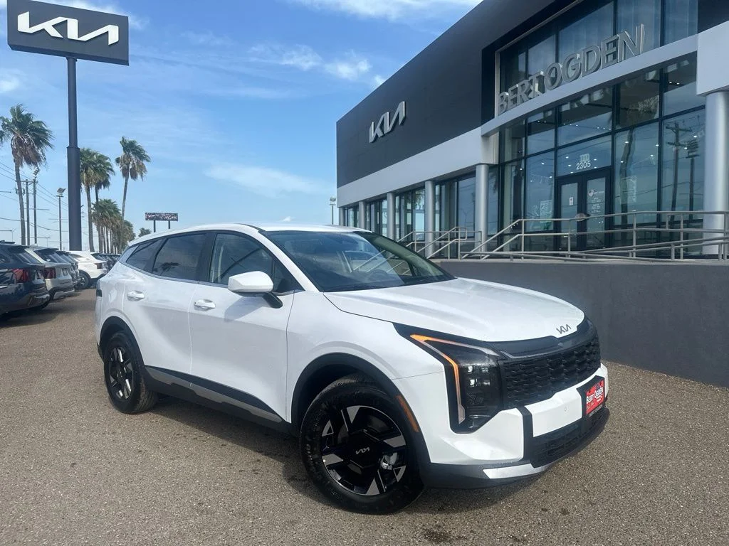 New 2026 White Kia LX image 1