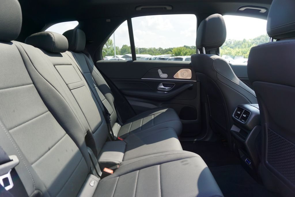Used 2026 Obsidian Black Metallic Mercedes-Benz GLE 350 image 58
