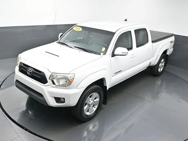 Used 2015 White Toyota Base image 50