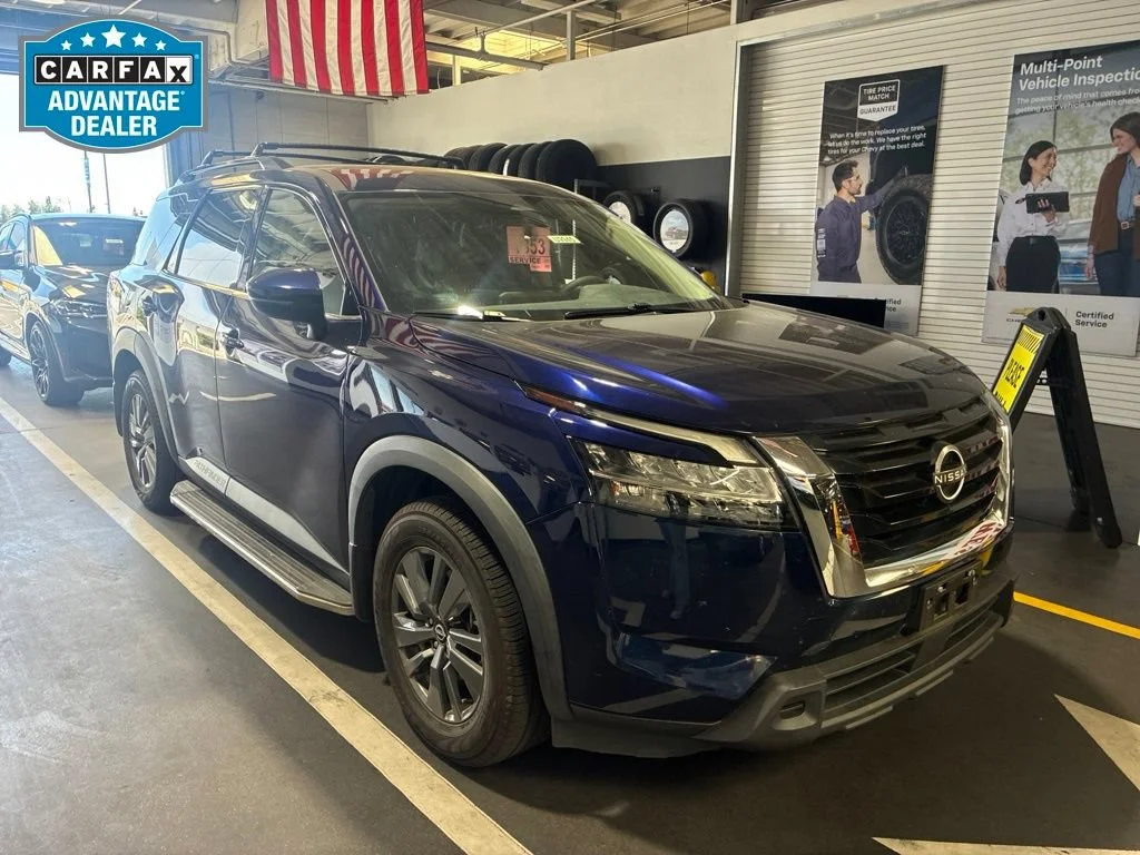 2022 Nissan Pathfinder SV 2WD's photo