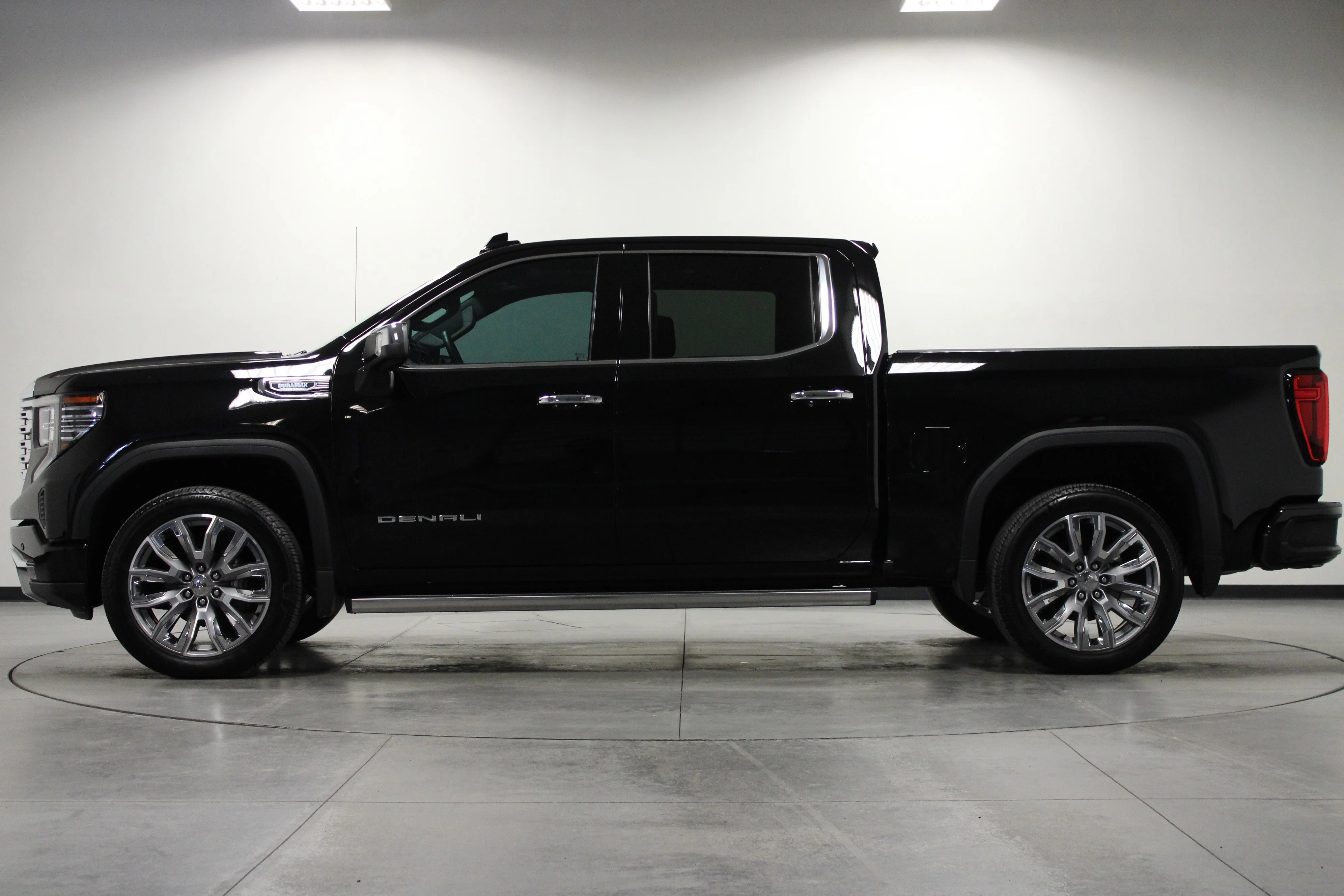 Used 2026 Onyx Black GMC Denali image 7